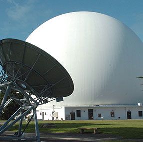 radôme de Pleumeur-Bodou, antenne, cité des télécomss